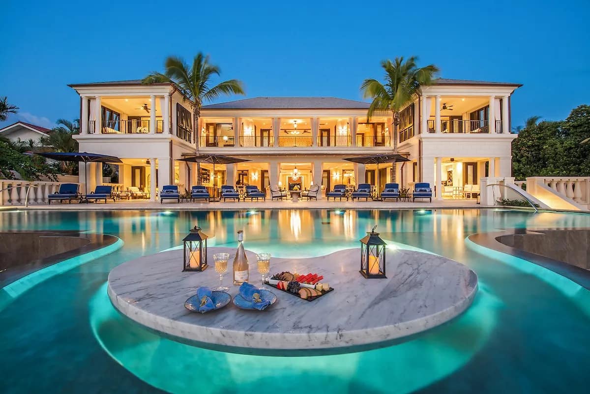 Seaclusion, Beachfront