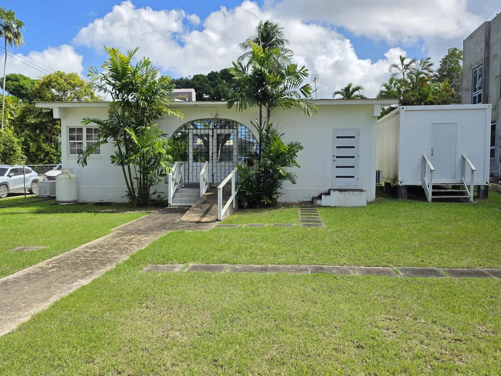 Sunset Crest, Frangipani Drive 5