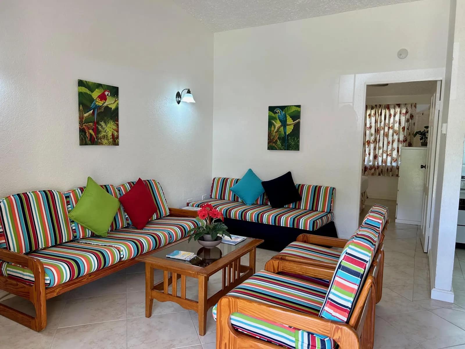 Sunset Crest, Marlane Apartment B