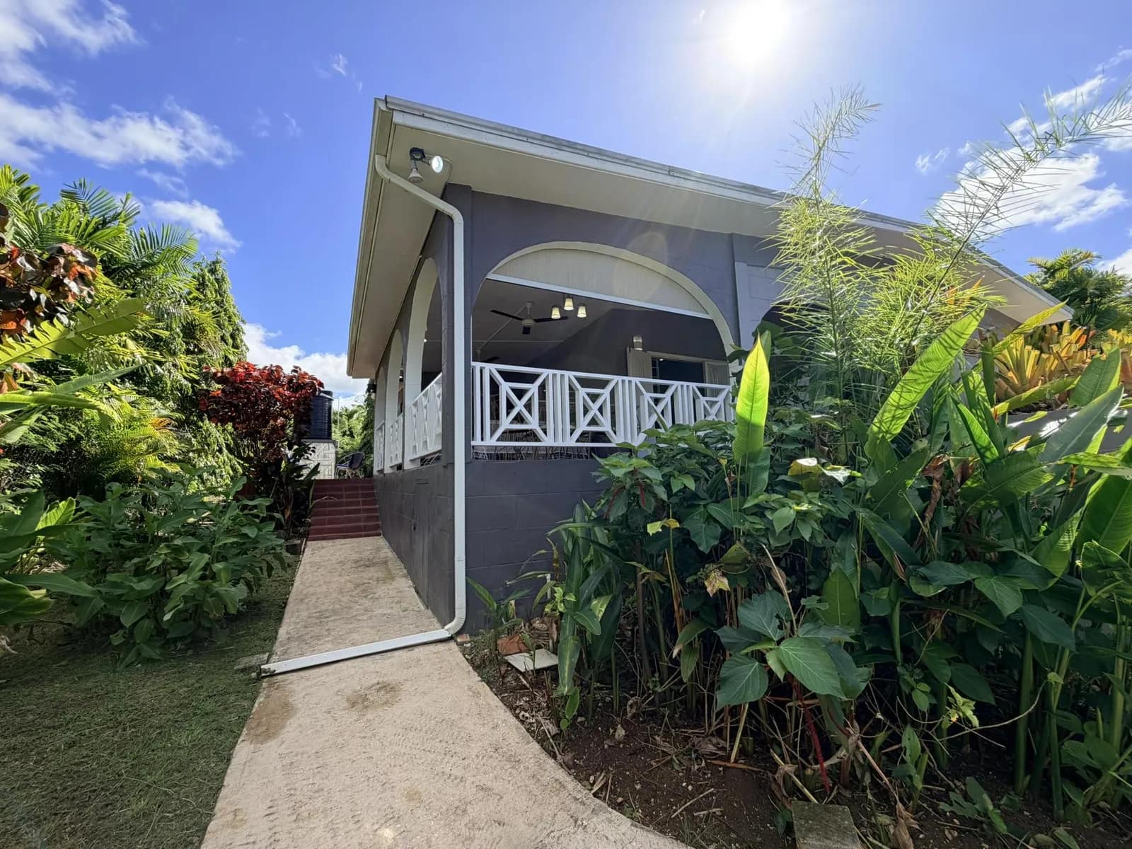Sunset Crest, Poui Avenue 108