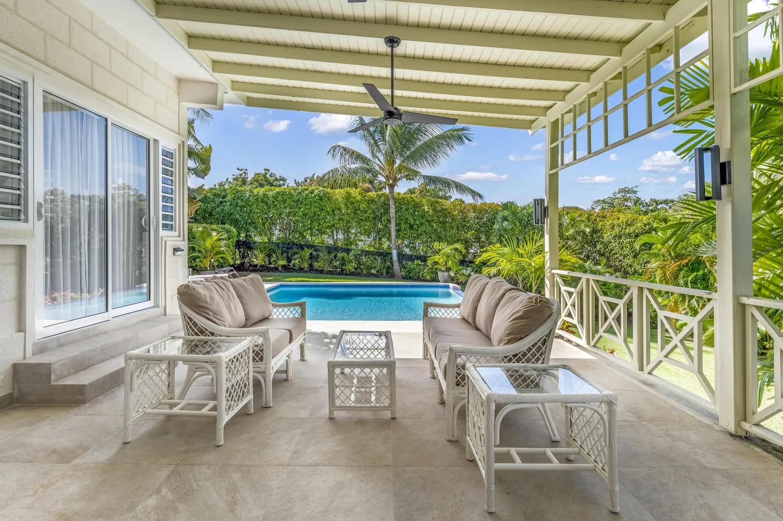 Sunset Crest, Tilting Trees (4 bed)