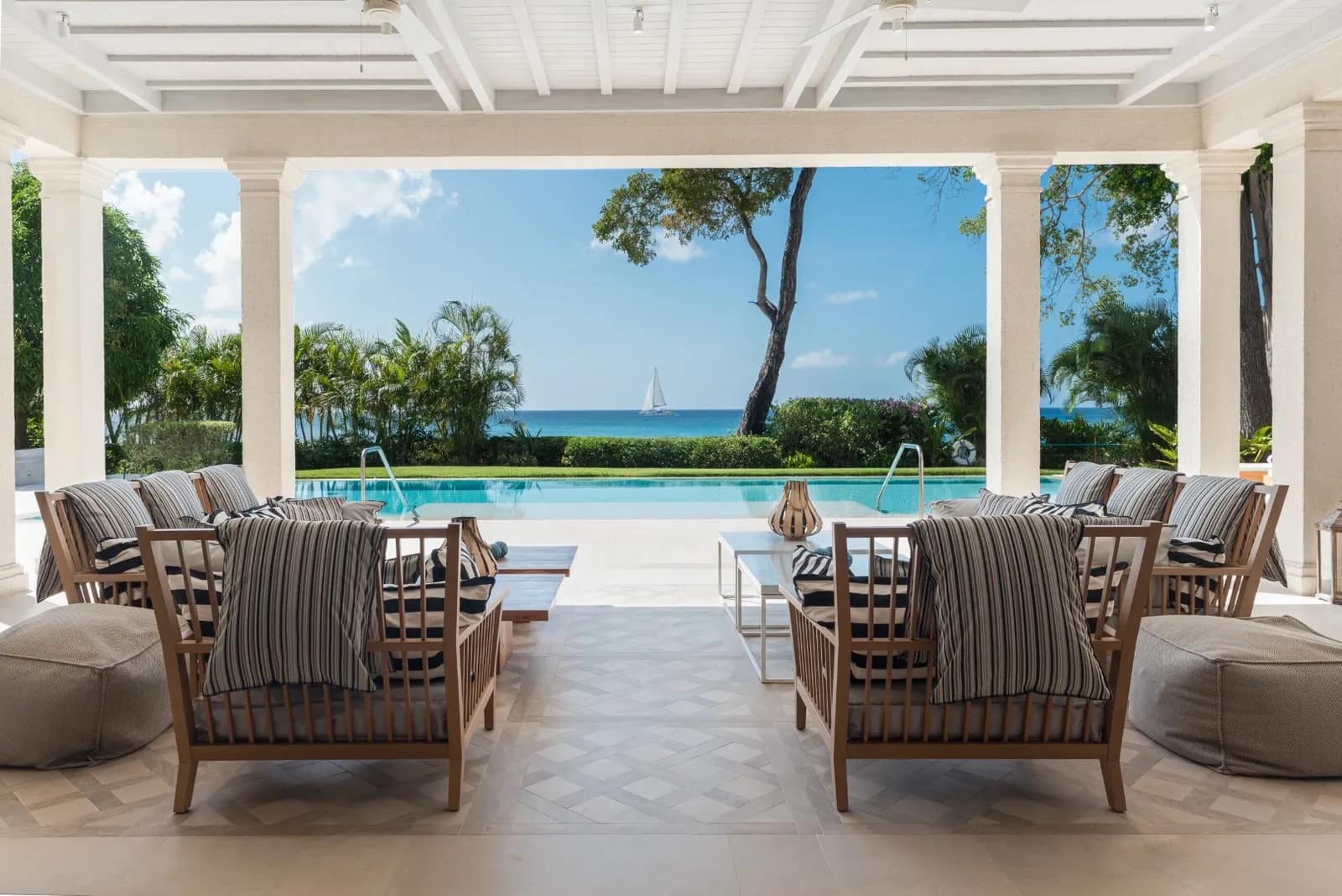 Villa Tamarindo, Beachfront